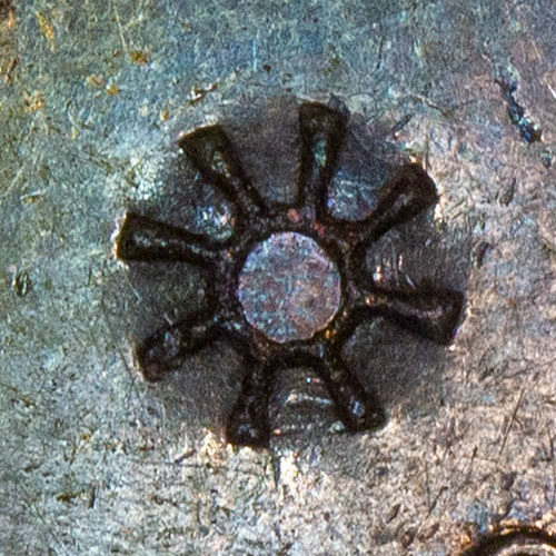 Sunburst shaped chopmark
